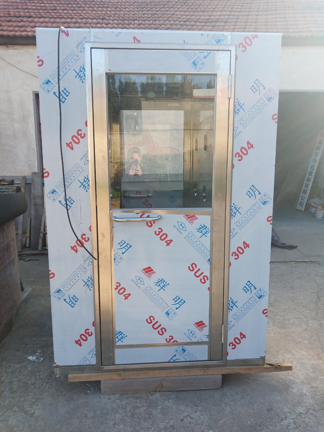 【西寧風淋室】無塵車間，潔凈室當中的風淋室作用