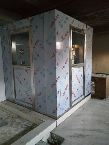 國內風淋室（多人風淋門）借助環保產業大力發展